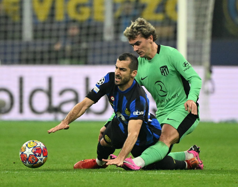 她凭借着灵 她凭借着灵