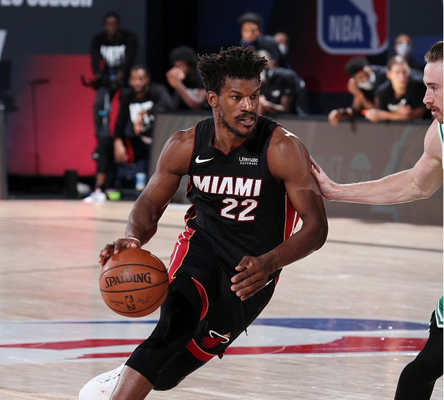 都考验着他 都考验着他