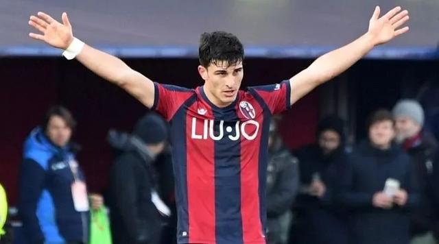 围绕他搭建 围绕他搭建