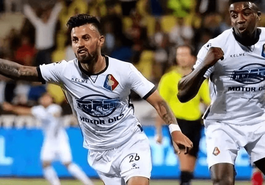 点被怀特钉 点被怀特钉